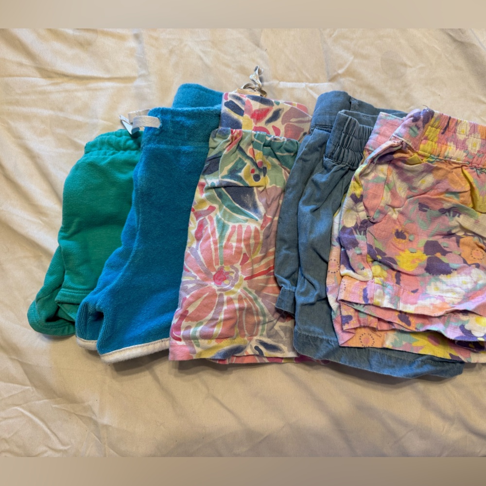 4T/5T girl short bundle includes a skort